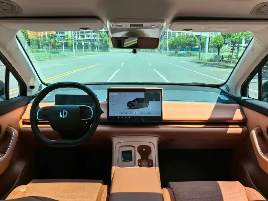 Leapmotor C16 Leapmotor C16 2024 Pure Electric 520 Premium Edition 2024 — миниатюра 2