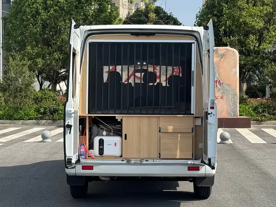 Maxus Xintu V80 Xintu V80 2024 facelift, Aoyuntong 6MT, short wheelbase, mid-roof, 147Ps, 5/6 seats. 2025 — миниатюра 4