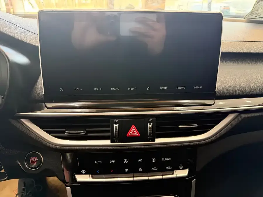 Kia K3 2021 facelift 1.5L CVT fashion version 2022 — миниатюра 5