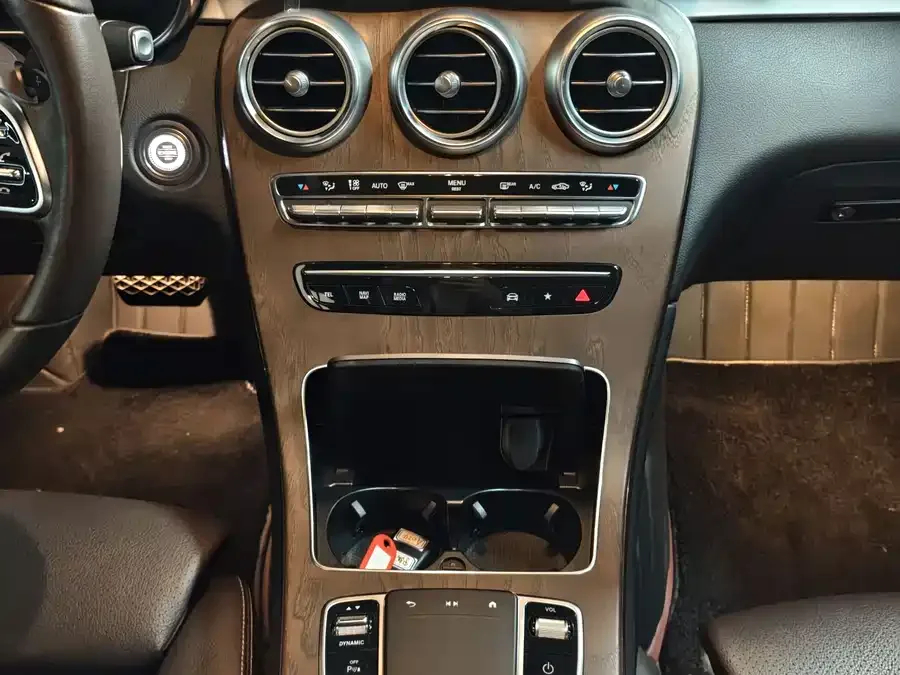 Mercedes-Benz GLC Mercedes-Benz GLC 2020 facelift GLC 260 L 4MATIC Luxury 2022 — миниатюра 2