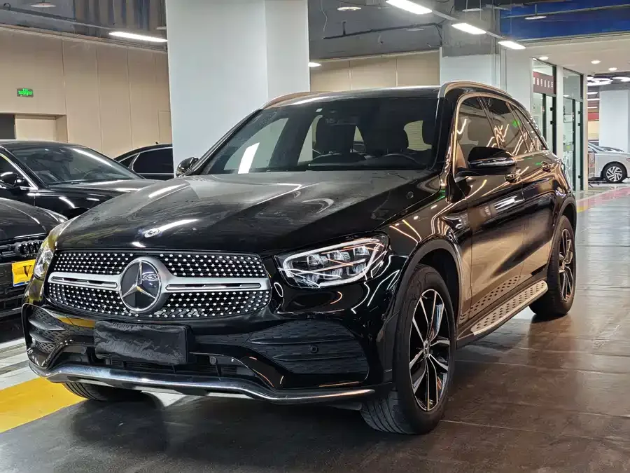Mercedes-Benz GLC Mercedes-Benz GLC 2020 facelift GLC 260 L 4MATIC Luxury 2022 — фото 1, купить с доставкой в Москву