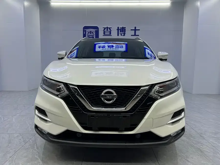 Nissan Qashqai Qashqai 2022 2.0L CVT XV Prem Luxury Edition 2023 — фото 1, купить с доставкой в Москву