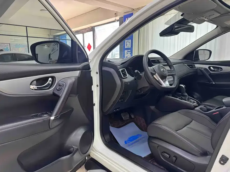 Nissan Qashqai Qashqai 2022 2.0L CVT XV Prem Luxury Edition 2023 — миниатюра 4