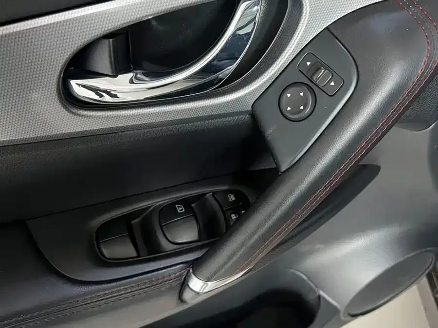 Nissan Qashqai Qashqai 2022 2.0L CVT XV Prem Luxury Edition 2022 — миниатюра 4