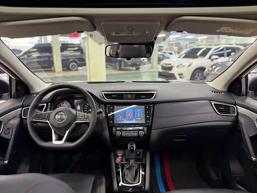 Nissan Qashqai Qashqai 2022 2.0L CVT XV Prem Luxury Edition 2022 — миниатюра 2