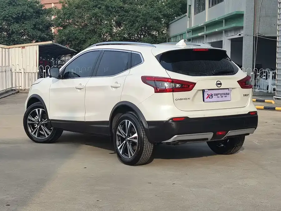 Nissan Qashqai Qashqai 2022 2.0L CVT XV Prem Luxury Edition 2022 — миниатюра 2