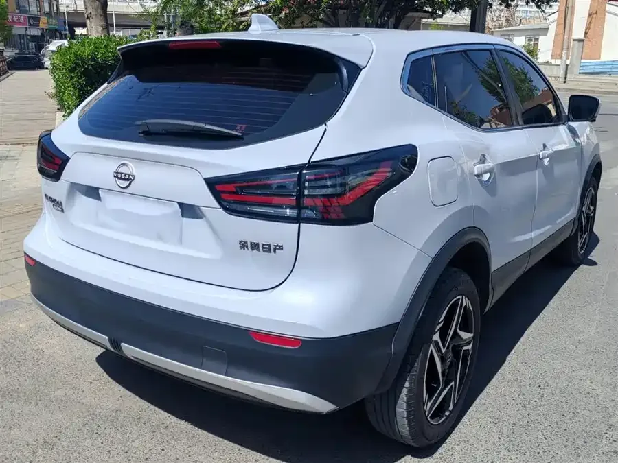 Nissan Qashqai Qashqai 2025 Honor 2.0L CVT XV+ Leading Edition 2024 — миниатюра 2
