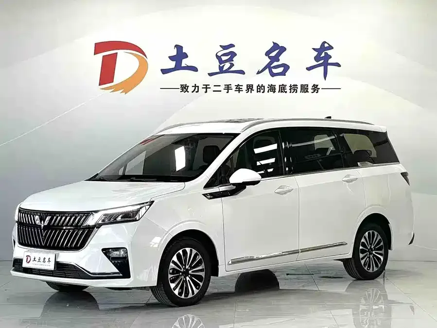 Wuling Jiachen Wuling Jiachen 2022 1.5T CVT exclusive flagship model 2022 — фото 1, купить с доставкой в Москву