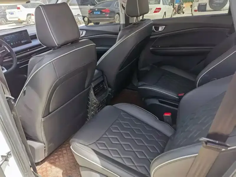 Wuling Jiachen Wuling Jiachen 2022 1.5T CVT exclusive flagship model 2023 — миниатюра 3