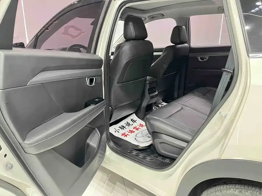 Wuling Xingchen Wuling Xingchen 2021 1.5T CVT Xingyao Edition 2022 — миниатюра 5