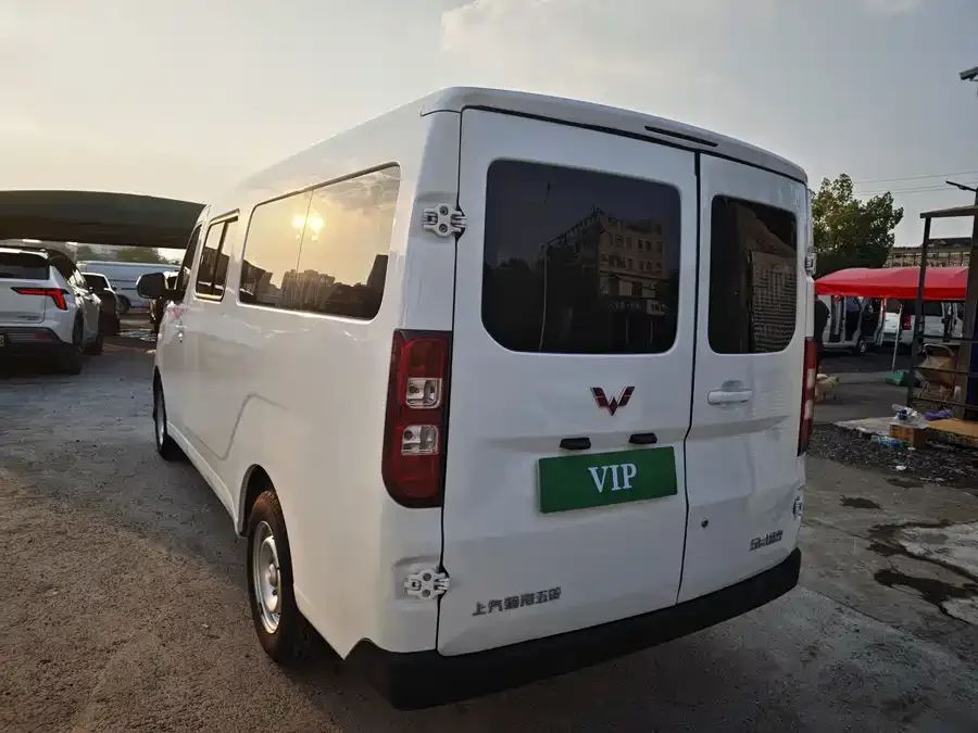 Wuling Yangguang Wuling Yangguang 2024 300km Comfort Bus Version 75kW 2024 — миниатюра 5