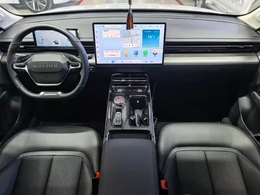 Wuling Starlight Wuling Starlight 2024 Co-creation Edition 150 Pilot Edition 2024 — миниатюра 2