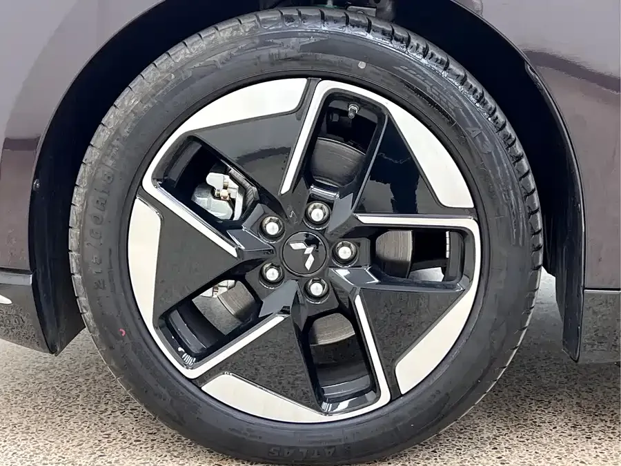 Wuling Starlight Wuling Starlight 2023 150 Advanced Edition 2025 — миниатюра 3
