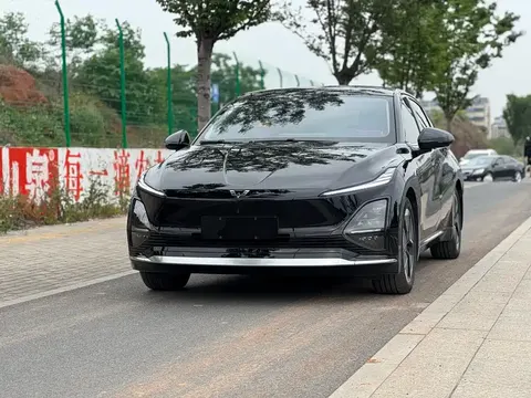 Wuling Starlight 2024 buy in Moscow
