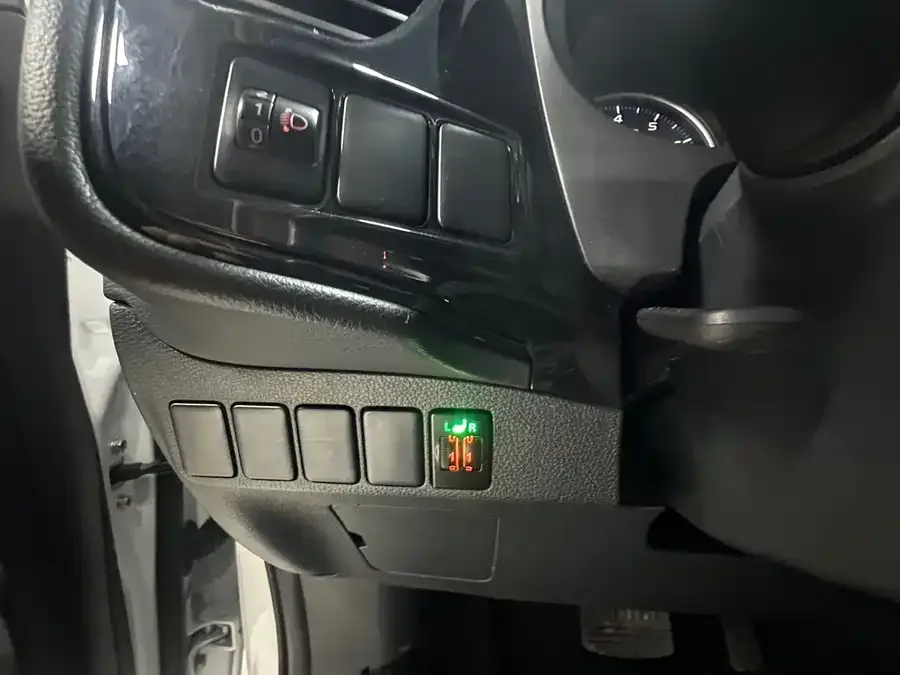 Mitsubishi Outlander Outlander 2021 2.0L 2WD 5-seater 2022 — миниатюра 5