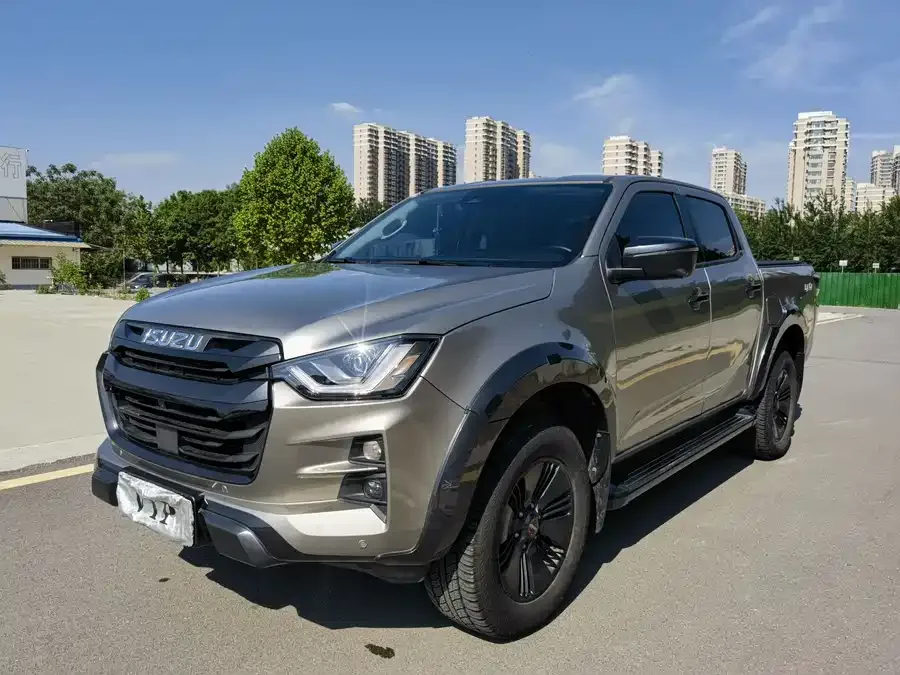 Isuzu D-MAX D-MAX 2023 1.9T Automatic 4WD V-CROSS Leading Edition 2023 — фото 1, купить с доставкой в Москву
