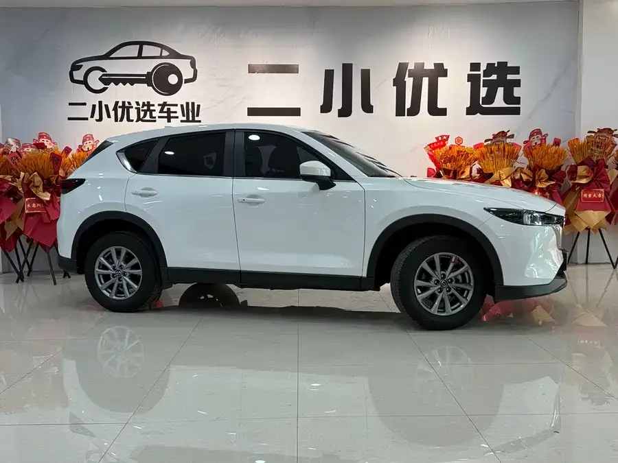 Mazda CX-5 2022 2.0L automatic two-wheel drive comfort model 2023 — миниатюра 3