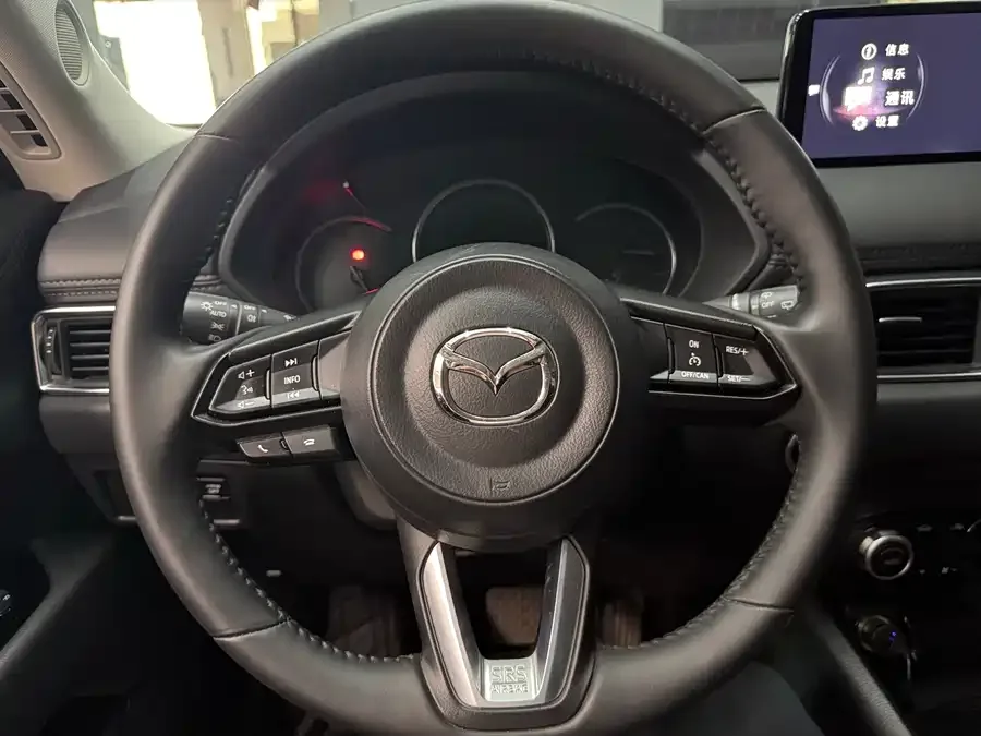 Mazda CX-5 2022 2.0L automatic two-wheel drive comfort model 2023 — миниатюра 5