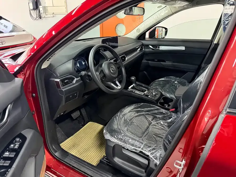 Mazda CX5 2025 2.0L Automatic 2WD Comfort Edition 2026 — миниатюра 3