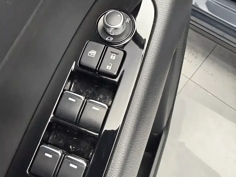 Mazda CX5 2022 2.0L Automatic 2WD Smart Elegance 2022 — миниатюра 4