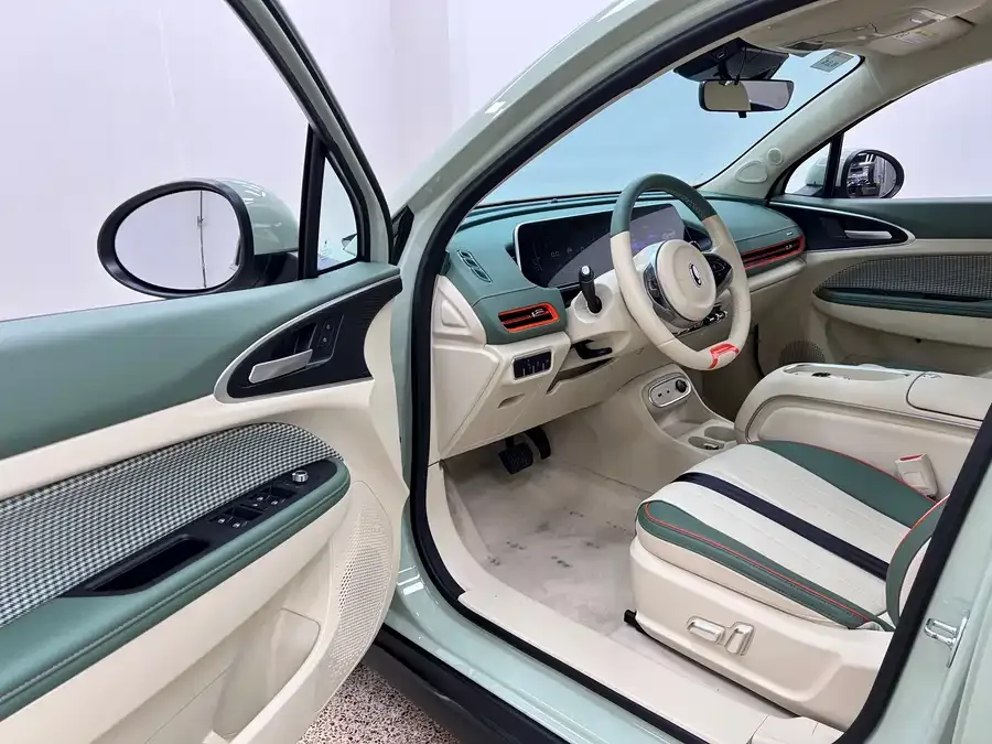 ORA good cat Euler Good Cat 2023 401km standard range luxury lithium iron phosphate 2023 — миниатюра 4