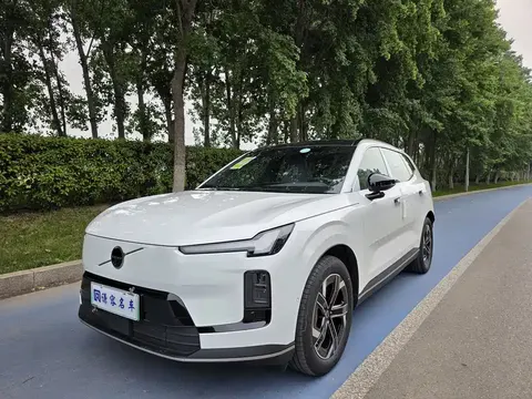 Volvo XC70 plug-in hybrid 2026 купить в Москве