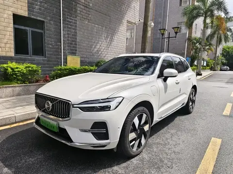 Volvo XC60 Plug-in Hybrid 2024 купить в Москве