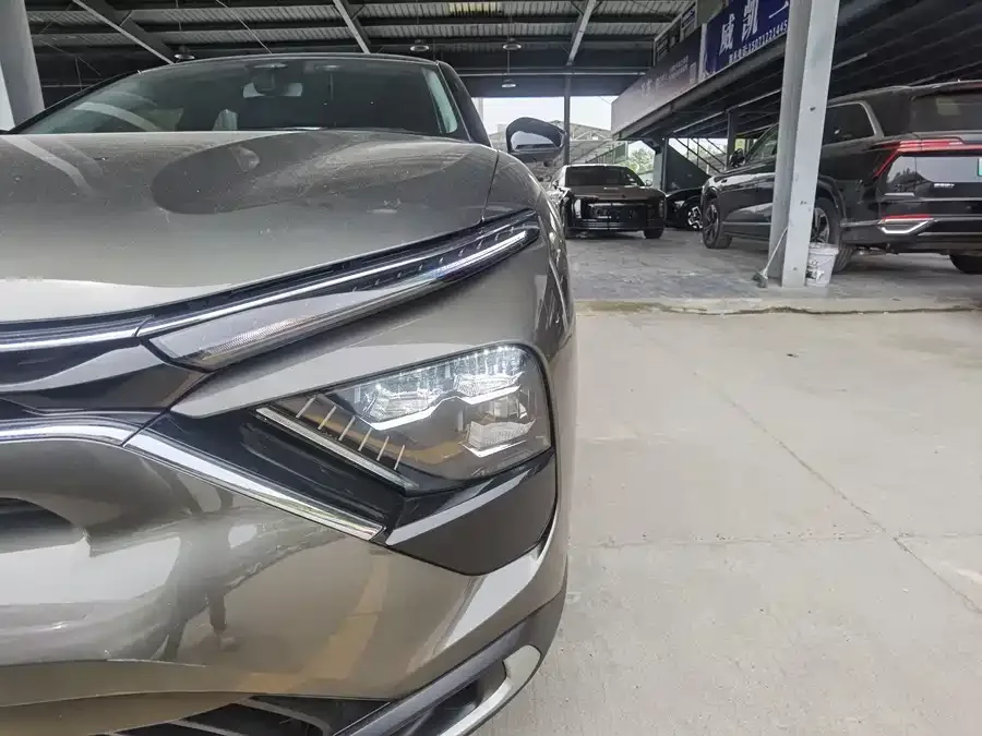 Citroen Versailles C5 X Versailles C5 2024 — миниатюра 3
