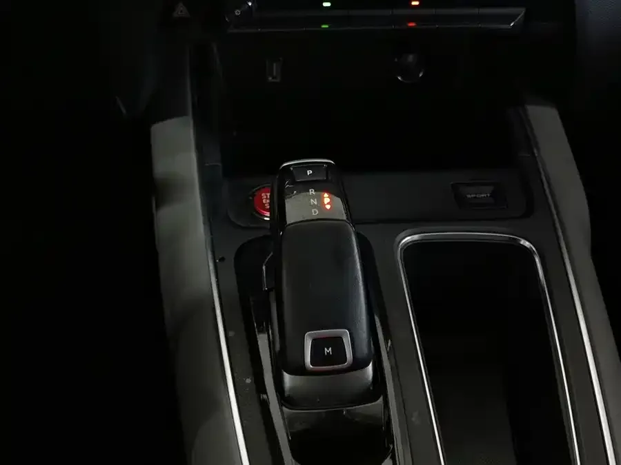 Citroen C5 AIRCROSS Tianyi C5 AIRCROSS 2021 360THP Enjoyable Model 2022 — миниатюра 4