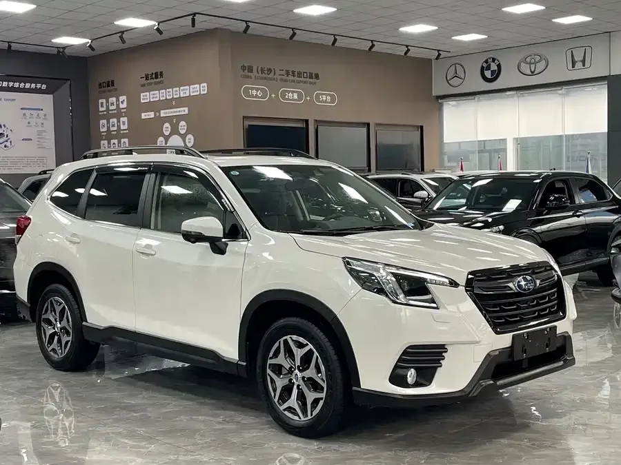 Subaru Forester Forester 2022 2.0i AWD Luxury Edition EyeSight 2022 — миниатюра 3