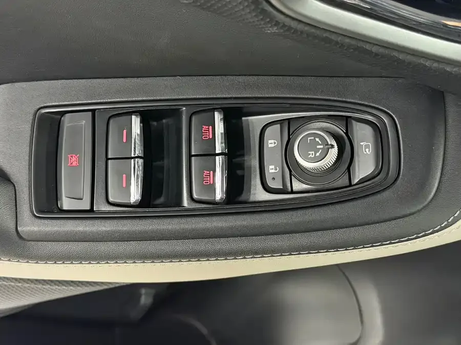Subaru Forester Forester 2022 2.0i AWD Luxury Edition EyeSight 2022 — миниатюра 4