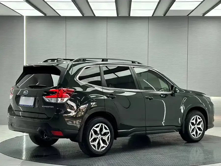 Subaru Forester Forester 2022 2.0i AWD Luxury Edition EyeSight 2022 — миниатюра 2