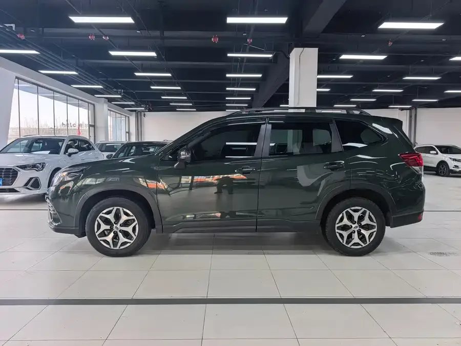 Subaru Forester Forester 2022 2.0i AWD Luxury Edition EyeSight 2022 — миниатюра 4