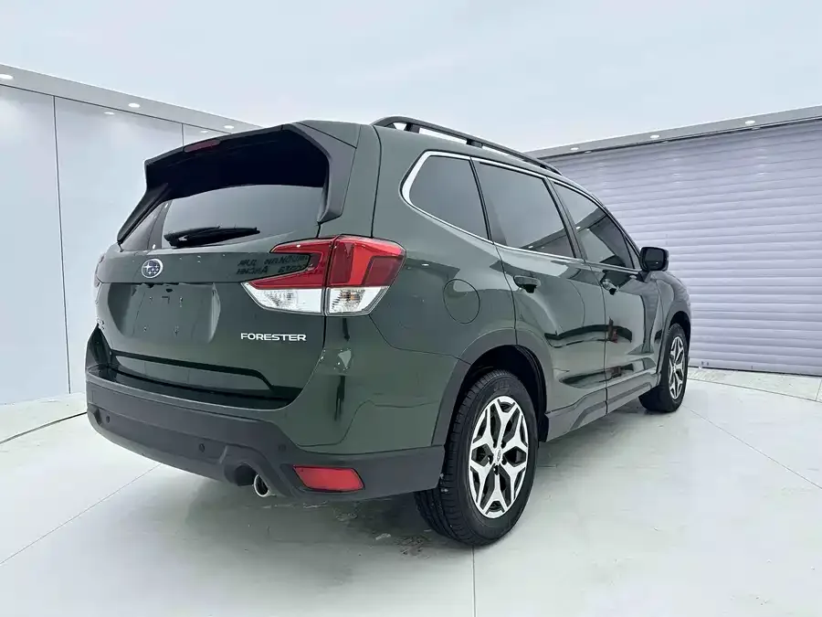 Subaru Forester Forester 2022 2.0i AWD Luxury Edition EyeSight 2022 — миниатюра 4