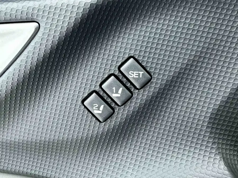Subaru Forester Forester 2022 2.0i AWD Luxury Edition EyeSight 2022 — миниатюра 5