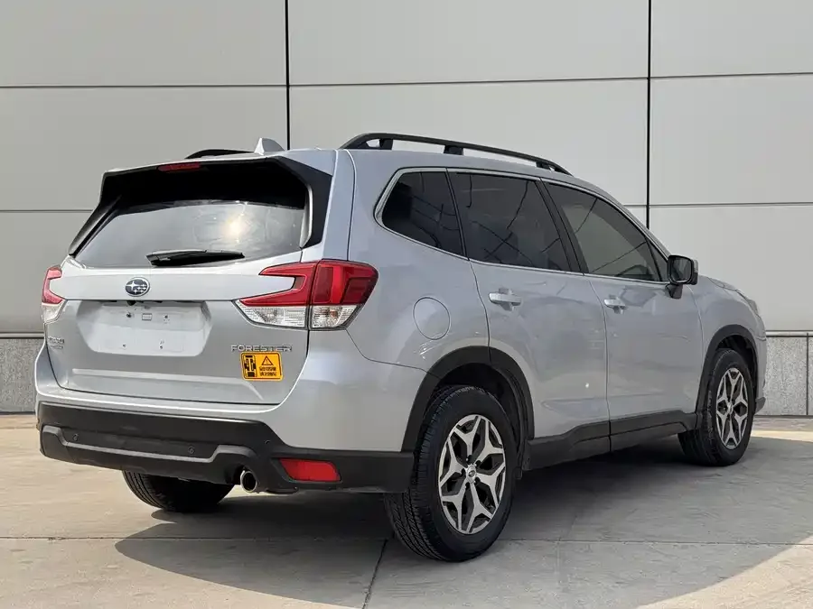 Subaru Forester 2022 Forester 2.0i AWD Ultimate Edition EyeSight 2022 — миниатюра 2
