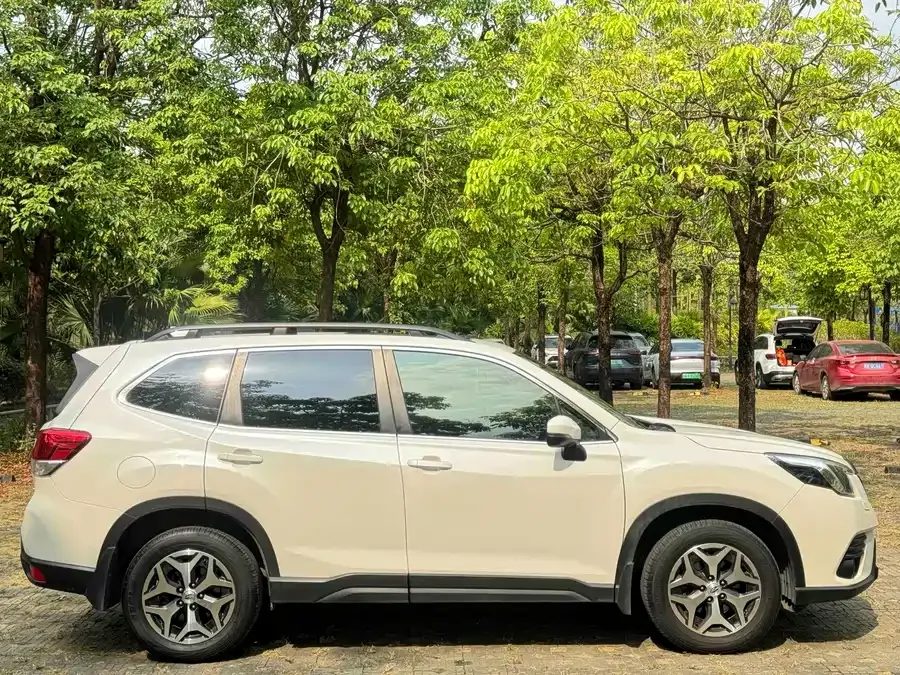 Subaru Forester Forester 2022 2.0i AWD Luxury Edition EyeSight 2023 — миниатюра 4