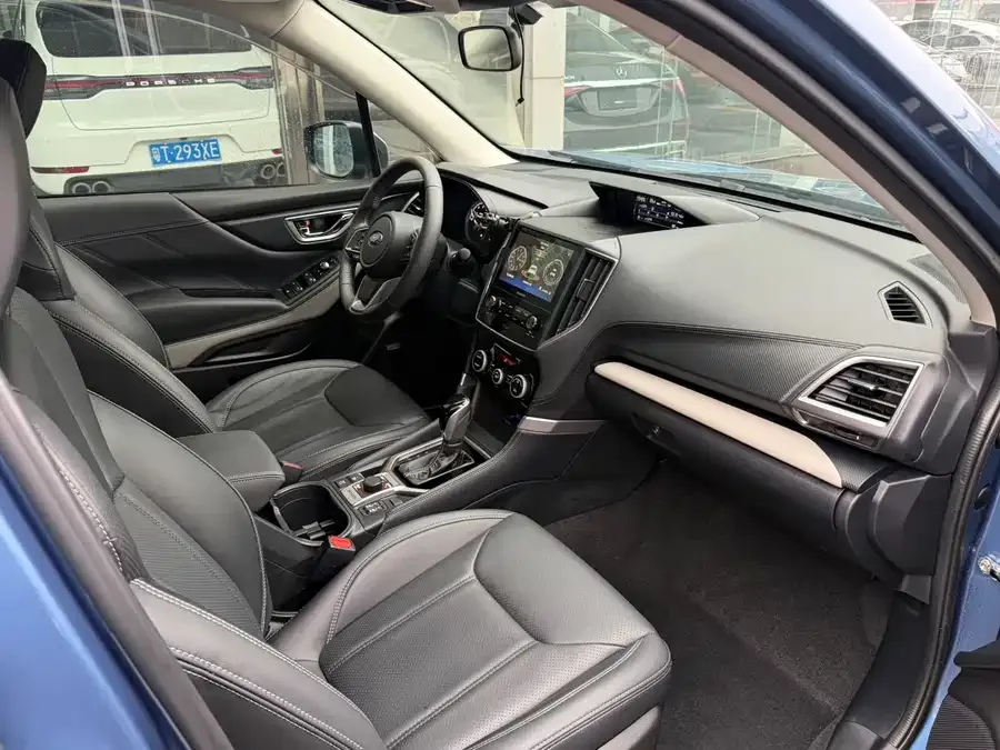Subaru Forester Forester 2022 2.0i AWD Luxury Edition EyeSight 2022 — миниатюра 4