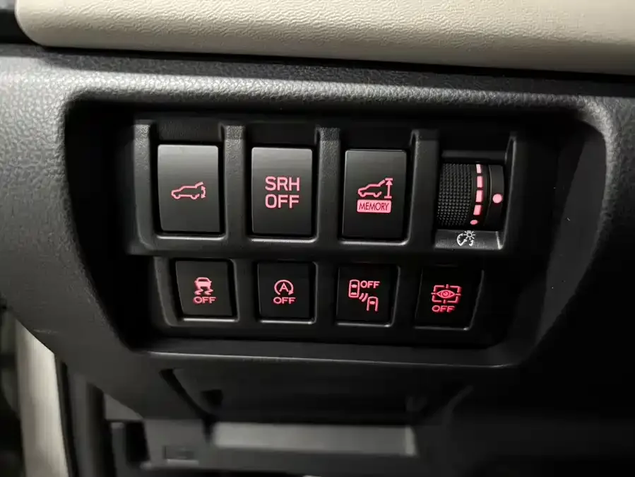 Subaru Forester 2022 Forester 2.0i AWD Ultimate Edition EyeSight 2022 — миниатюра 4