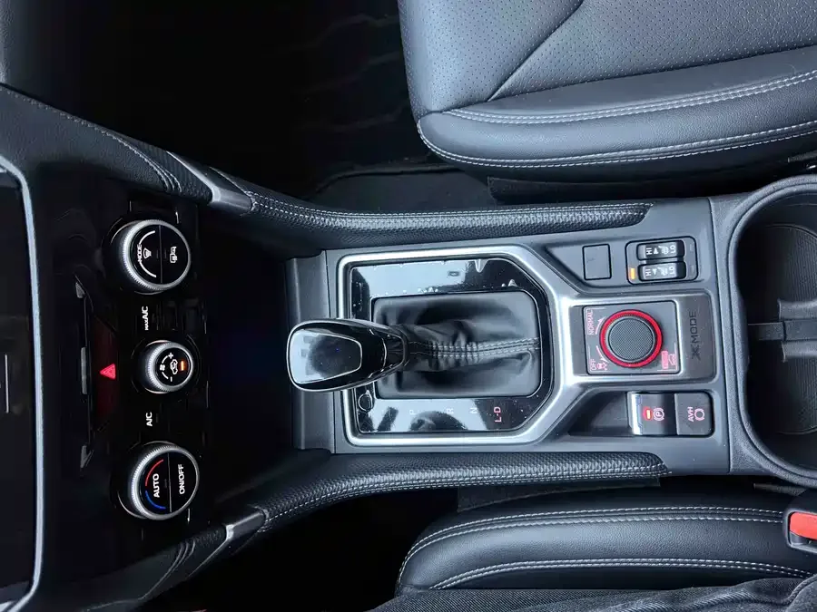 Subaru Forester Forester 2022 2.0i AWD Luxury Edition EyeSight 2023 — миниатюра 4