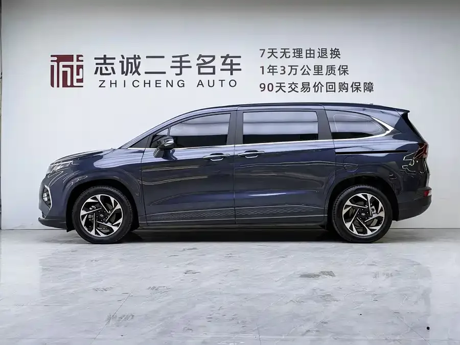 Hyundai Custo Kustu 2021 270TGDi Premium Edition LUX 2022 — миниатюра 3