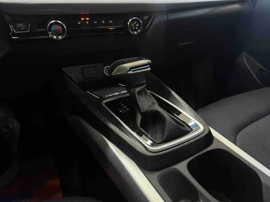 Chevrolet Monza Cruze 2023 1.5L Dual Clutch Enjoy Edition 2023 — миниатюра 4