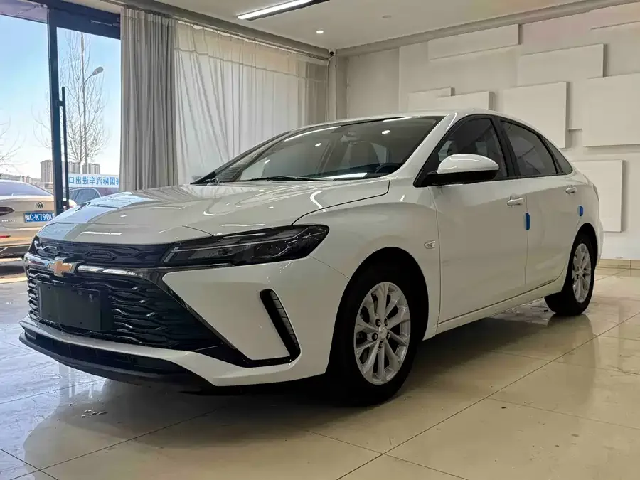 Chevrolet Monza Cruze 2023 1.5L Dual Clutch Enjoy Edition 2023 — фото 1, купить с доставкой в Москву