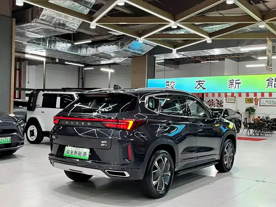 Exeed Chasing Wind C-DM Xingtu Zhuifeng C-DM 2024 C-DM 1.5TCI 105KM Luxury Edition 2025 — миниатюра 2
