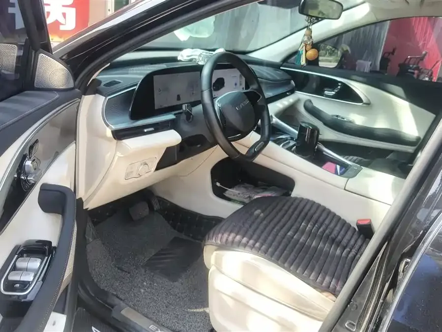 Exeed TXL Xingtu Lingyun 2024 300T 2WD Star Edition 2023 — миниатюра 3