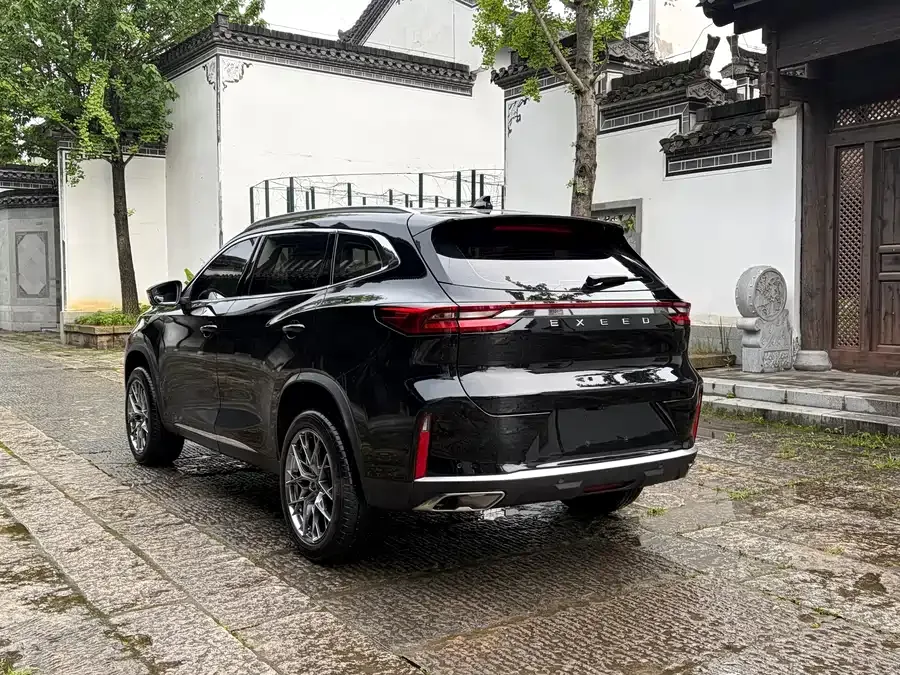 Exeed TXL Xingtu Lingyun 2024 300T 2WD Star Edition 2024 — миниатюра 2