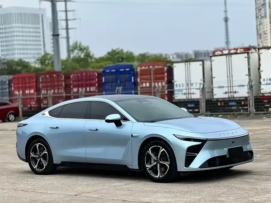 Exeed Sterra ES Star Era ES 2024 Max Long Battery Edition 2024 — миниатюра 3