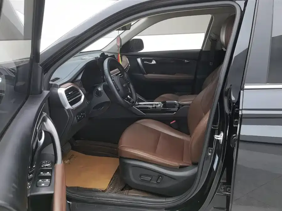Kia Sportage Smart Run 2021 Ace 2.0L Wonderful Edition 2022 — миниатюра 3