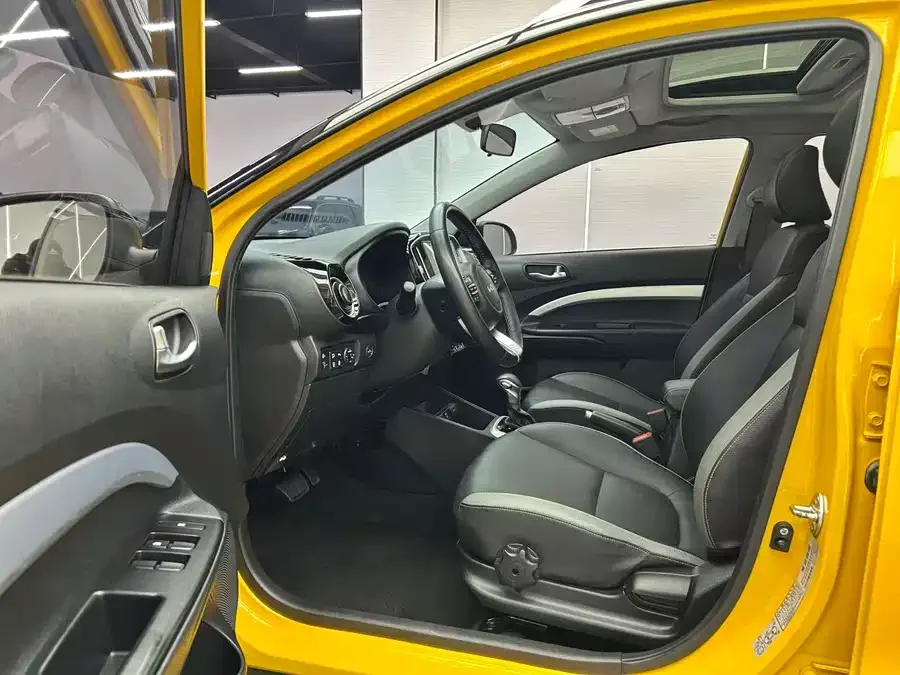 Kia KX1 Yipao 2021 1.4L CVT fun sunroof model 2022 — миниатюра 3