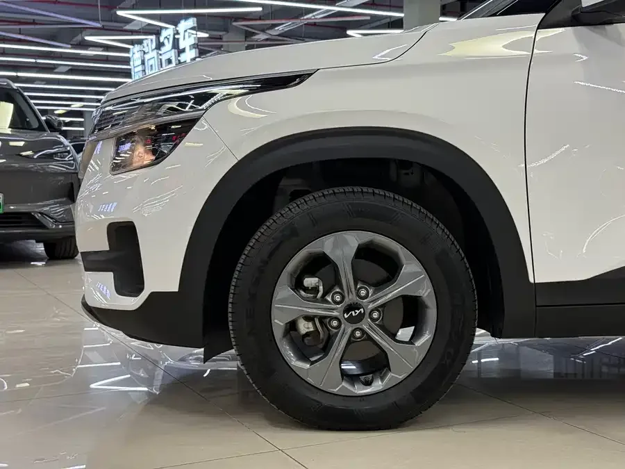 Kia KX3 Aopao (Seltos) KX3 Sportage 2021 1.5L CVT Comfort Edition 2022 — миниатюра 5